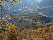 22 Dal Canalino dei sassi vista sulla valle colorata d'autunno